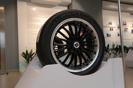 伟巴斯特的极致天窗工艺新葡京娱乐场app遇见(图1)